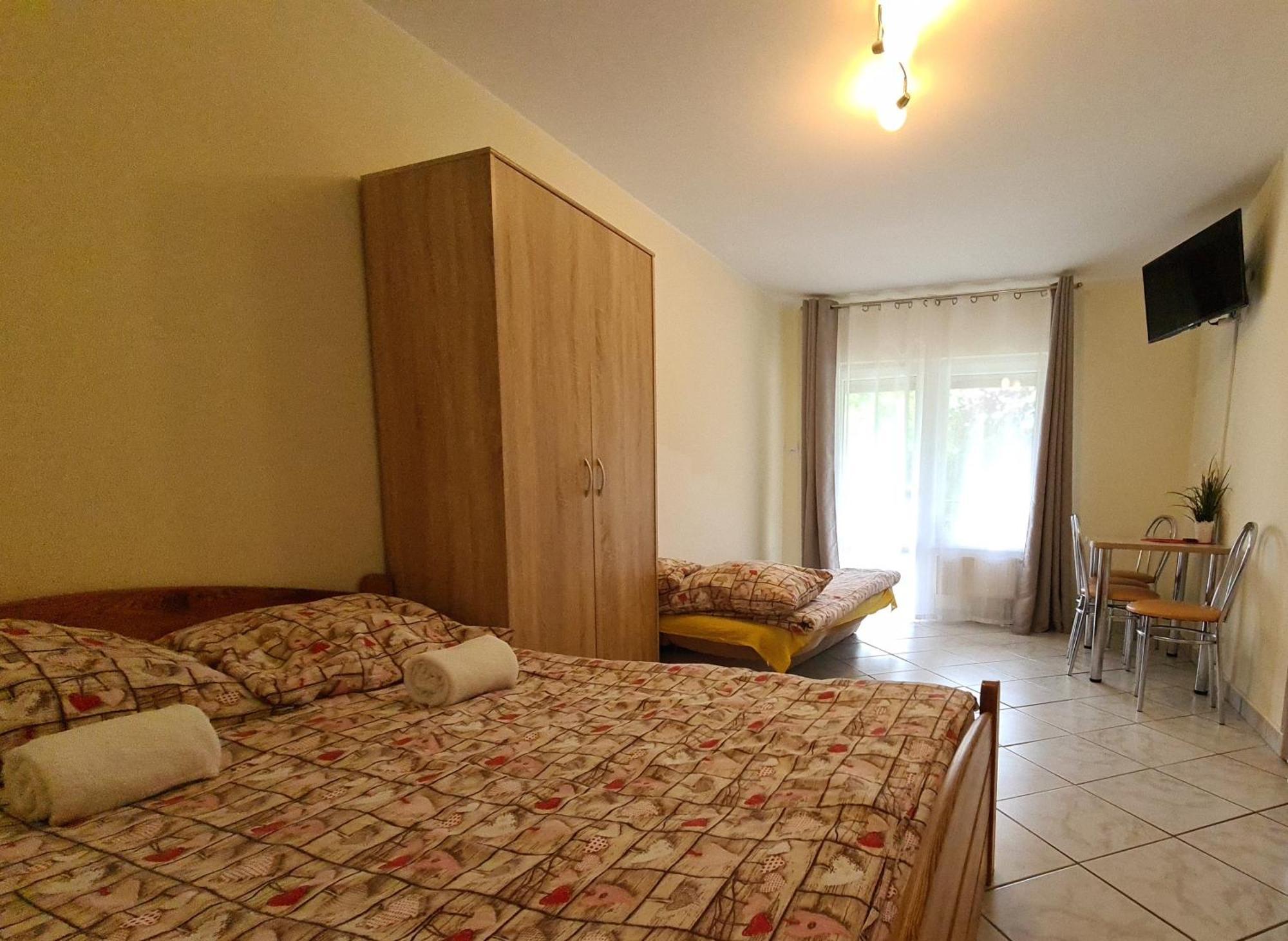 Dom Joanna Bed & Breakfast Dziwnow Exterior photo